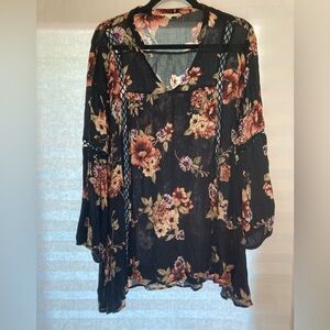 ODDY Black Floral Blouse with Flutter Sleeves